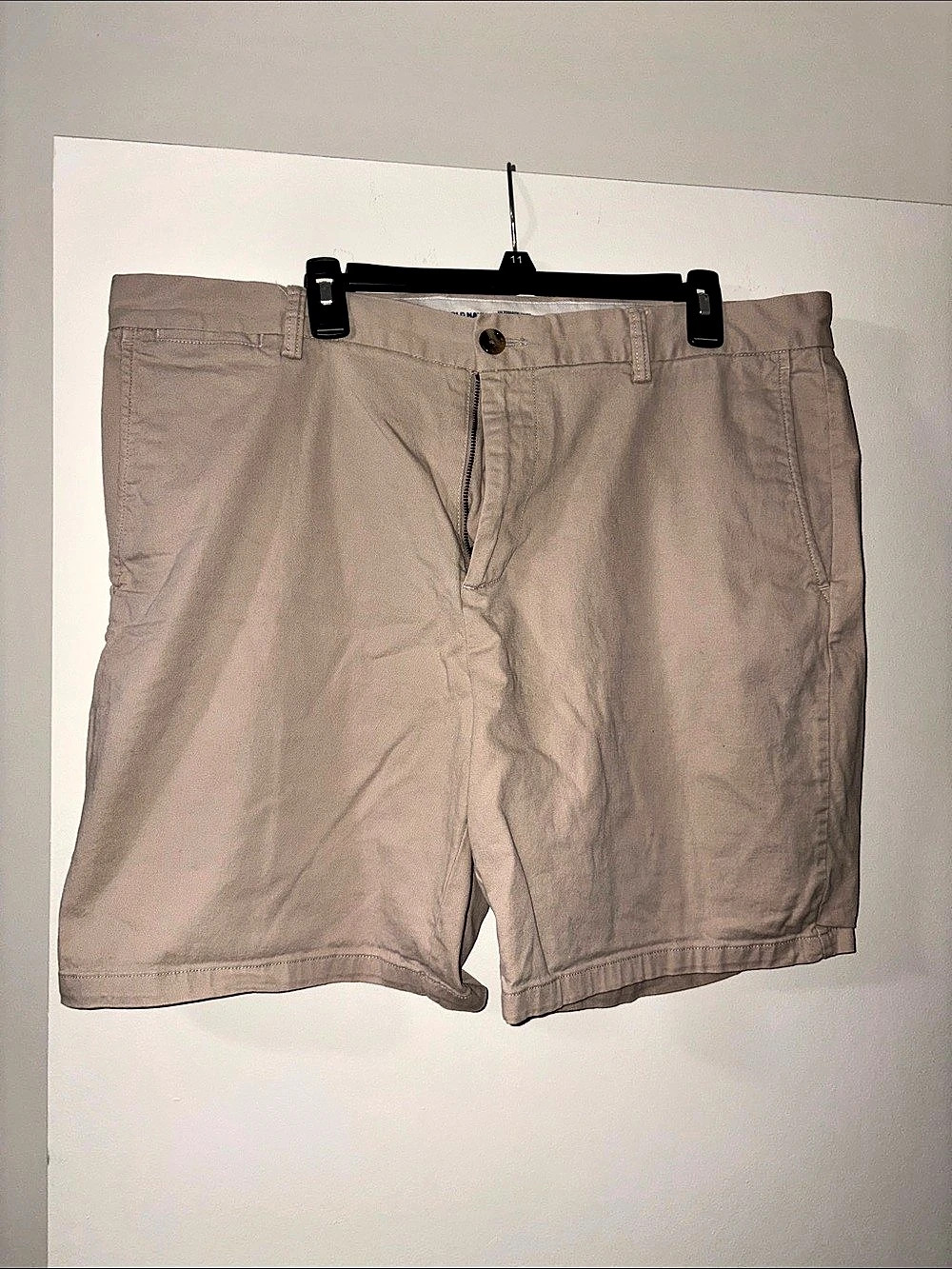 Old Navy Ultimate Slim Built-In Flex Shorts, Beige, Waist 40